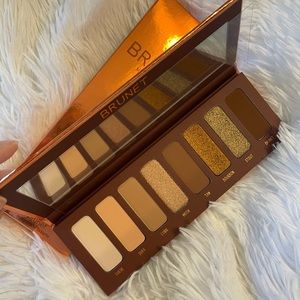 Brand new Melt Cosmetic Pallete